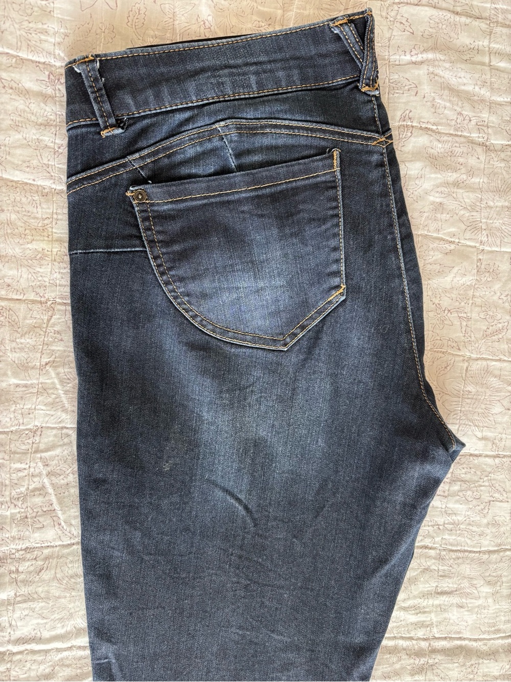 Democracy Dark denim mid rise ankle jeans